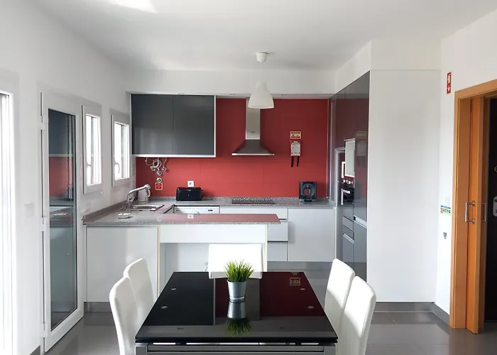 Baleal Beach, Balcony Sunset Views Appartement *